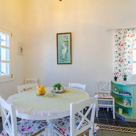 The Vegghera House Simi