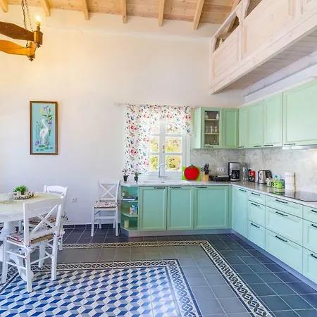 The Vegghera House Case de vacanță *