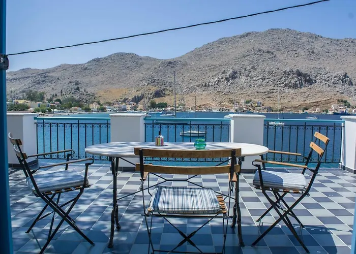 펜션 The Vegghera House 시미