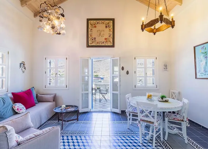 The Vegghera House סימי